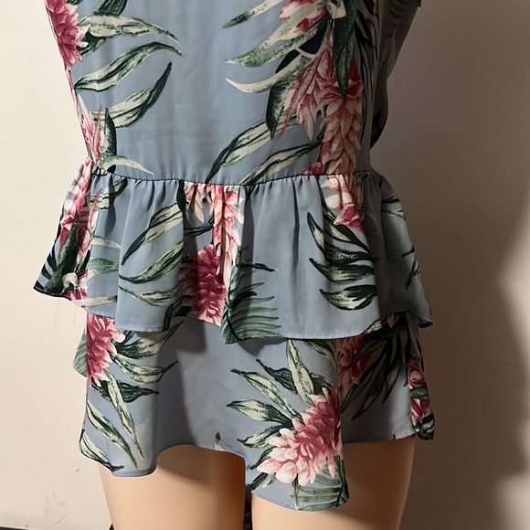 Anthropologie/BELLE VERE High Neck Halter Floral High Low Ruffle Layer Blouse - Picture 3 of 8